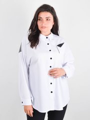 חולצת נשים בגדלי פלוס. לבן .485141084 485141084 צילום