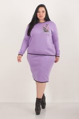 Un costume quotidien avec une jupe. Lavender.495278360 495278360 photo