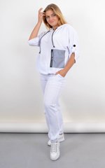 Costume de randonnée pour femmes plus taille. Blanc.485142371 485142371 photo