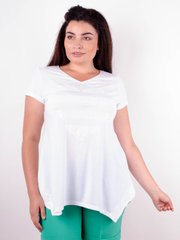 Una elegante camiseta T de tamaños más. Blanco.485139872 485139872 photo